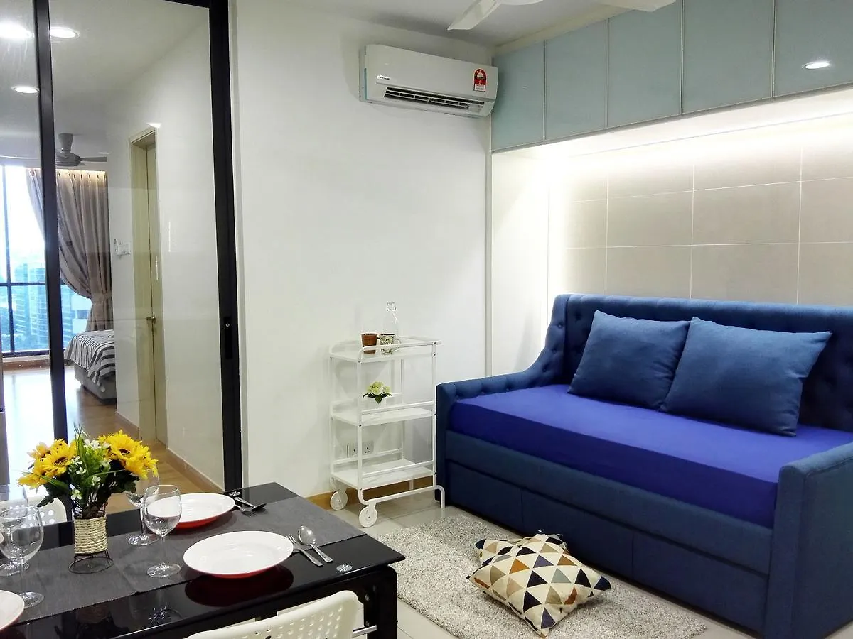 Kl Gateway Pool Suites Near Mid Valley Kuala Lumpur 4*,  Malaysia