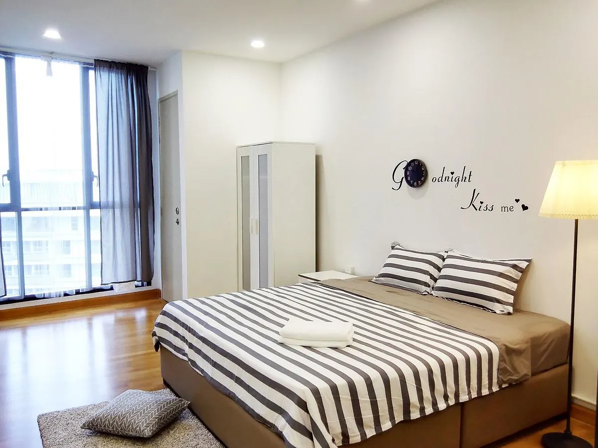 Aparthotel Kl Gateway Pool Suites Near Mid Valley Kuala Lumpur