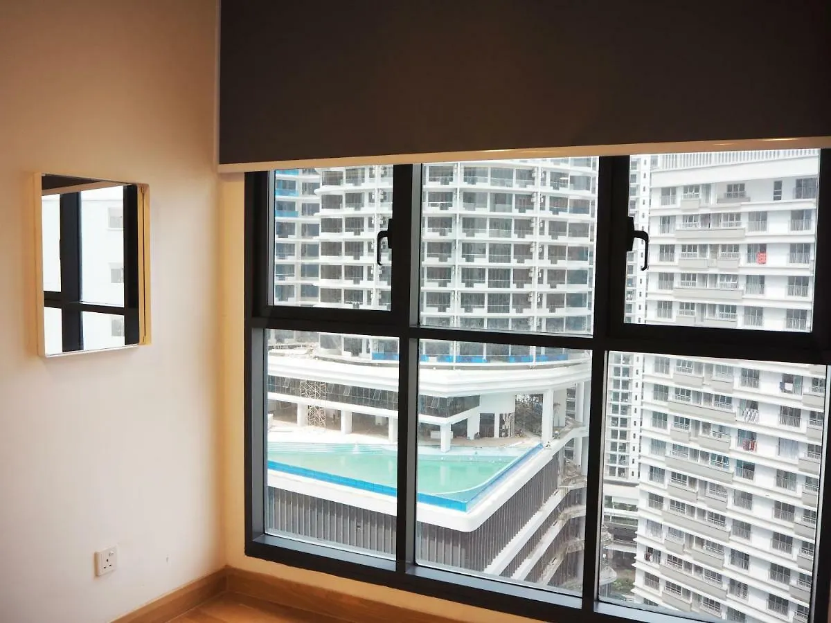Kl Gateway Pool Suites Near Mid Valley Kuala Lumpur