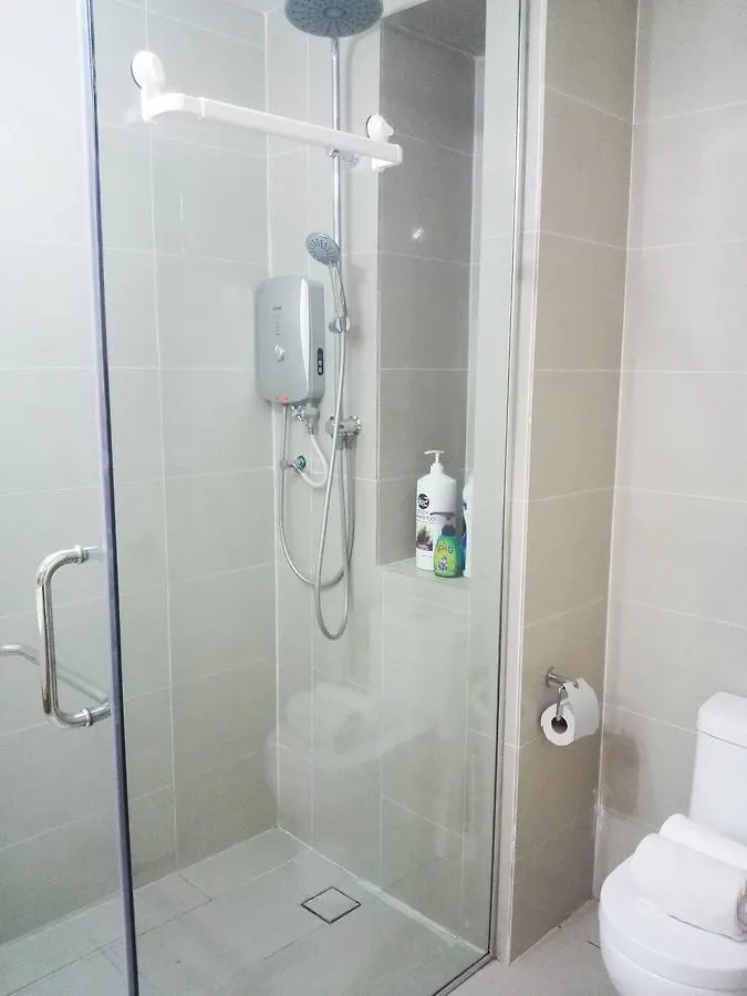 **** Aparthotel Kl Gateway Pool Suites Near Mid Valley Kuala Lumpur Malaysia